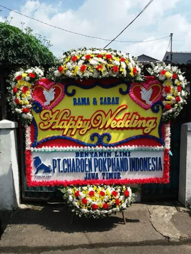 Karangan Bunga Pernikahan gaung baru